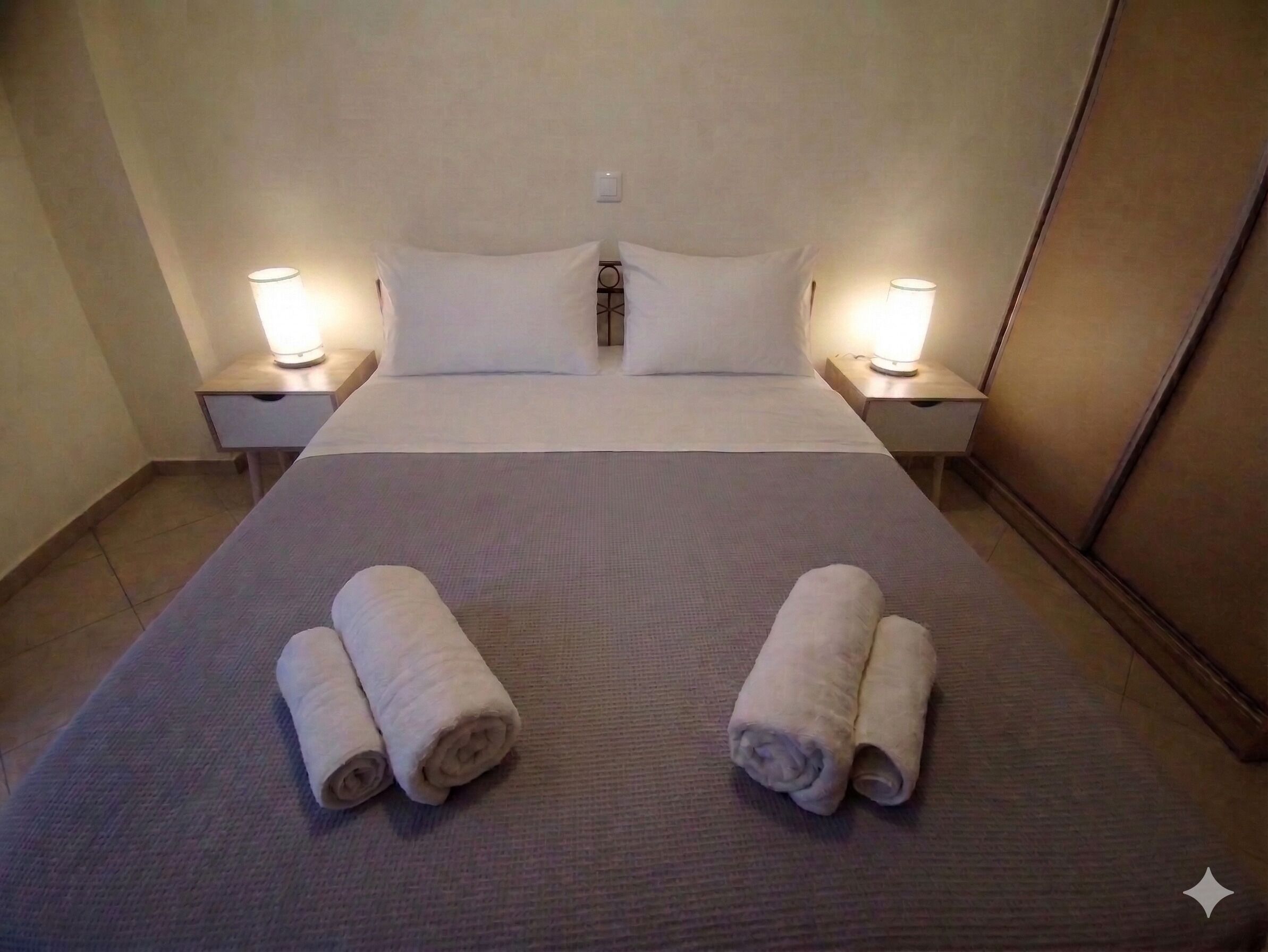 2 bedrooms, iron/ironing board, WiFi, bed sheets