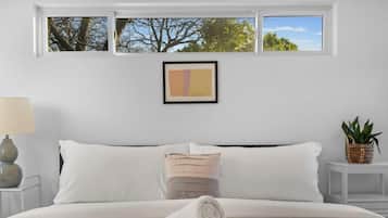 2 habitaciones, escritorio, tabla de planchar con plancha y wifi gratis