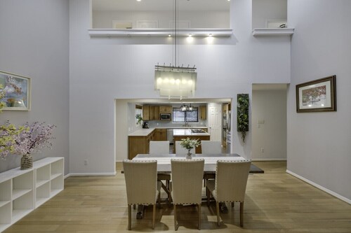 10 Sleeper | Pool Access, AC,