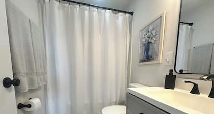 Private Country Retreat w/ Hot Tub Near Owensboro