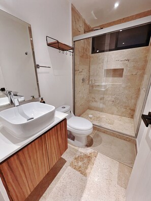 Shower, hair dryer, towels - Centric 2BD Condo in Aldea Zama (Tulum)