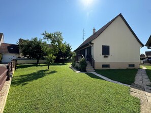 Exterior - Spacious, quiet house with large garden and parking space (Rouffach)