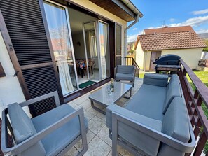 Outdoor dining - Vrbo Property (Rouffach)