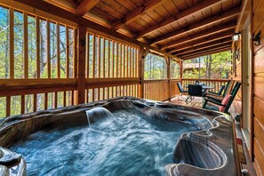 Outdoor spa tub - Ridgecrest Retreat | Hot Tub • Decks • Game Room! (Gatlinburg)
