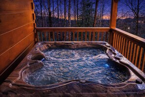 Outdoor spa tub - Ridgecrest Retreat | Hot Tub • Decks • Game Room! (Gatlinburg)