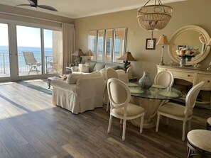 Living area - "Sterling Beach" Beachfront 2BR/2BA PCB (Panama City Beach)