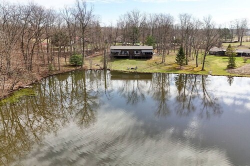 Hawks Haven At Heron Hill Retreat Hot Tub On Lake!