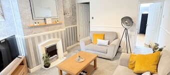 Neville house-Free Parking, Families & Contractors
