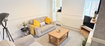 Neville house-Free Parking, Families & Contractors