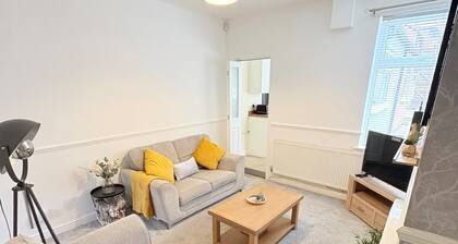 Neville house-Free Parking, Families & Contractors