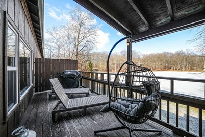 Red Fox Run & Hawk`s Haven At Heron Hill Retreat!