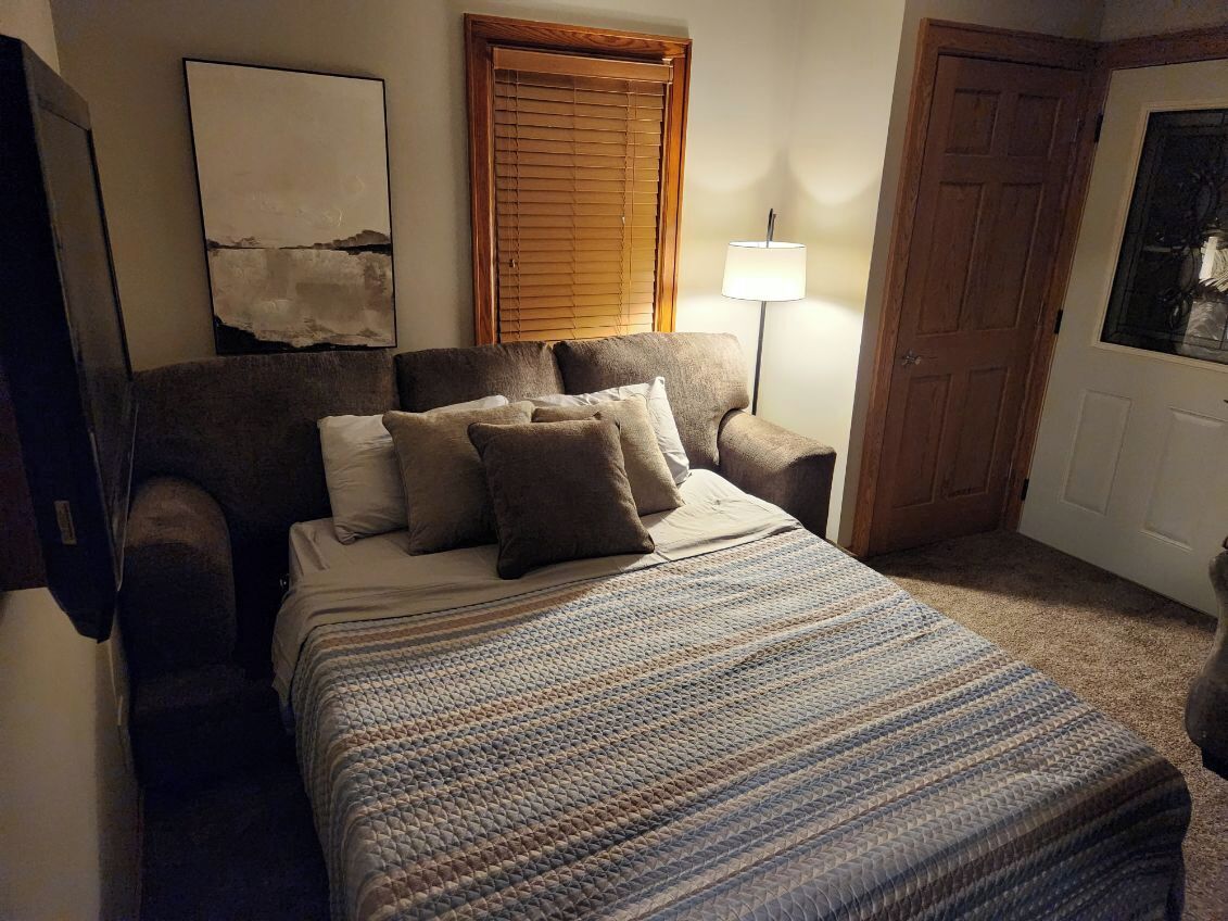 1 chambre, fer et planche à repasser, Wi-Fi gratuit, draps fournis