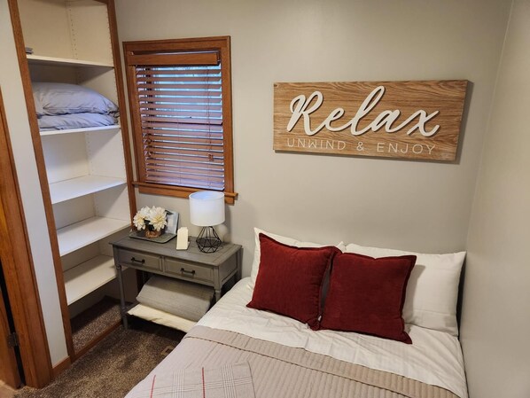 1 bedroom, iron/ironing board, free WiFi, bed sheets