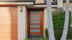 Exterior detail - Hannahs Holiday House Hamlyn Terrace (Hamlyn Terrace)