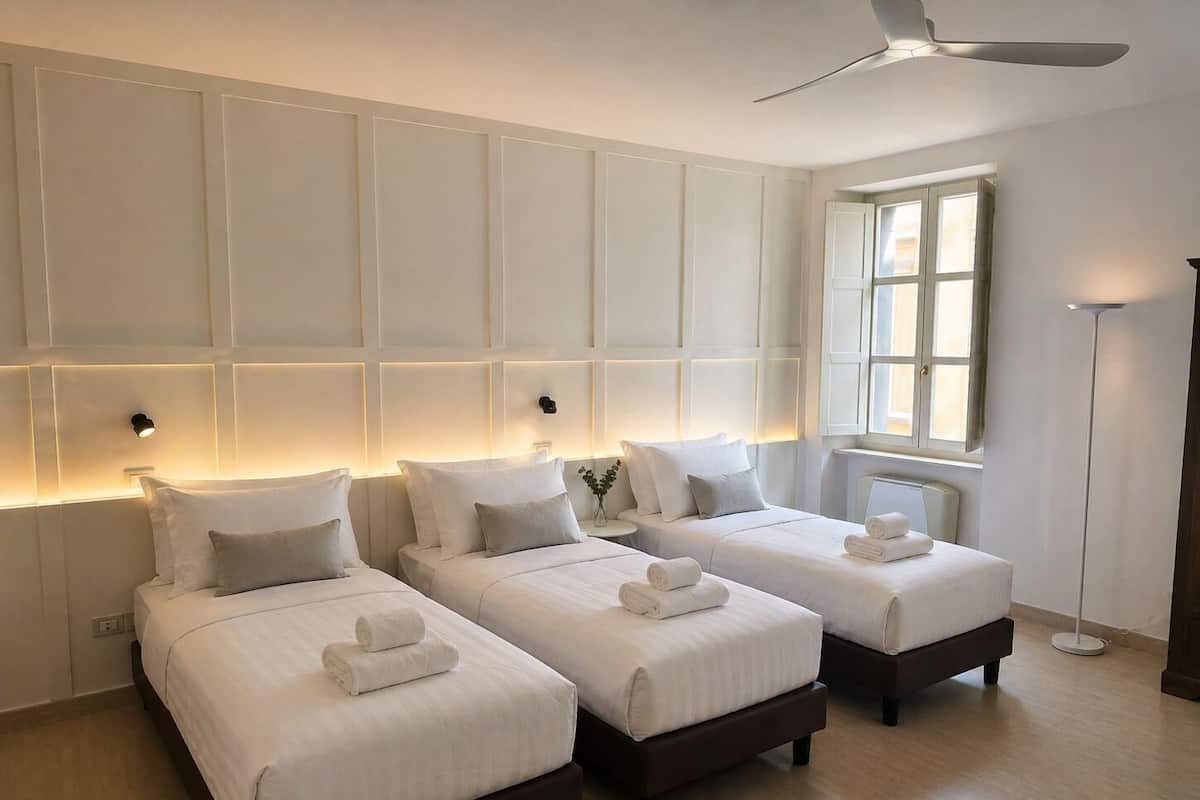 Cubrecamas, minibar, escritorio y wifi gratis 