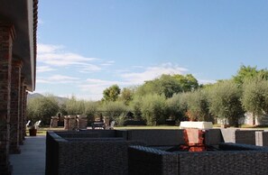 Terrace/patio - Rustic Wedding Vibe !
high-end Tuscan estate and the intimate, feel of a farm ! (Laveen)
