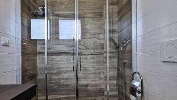 Appartamento, balcone, vista montagna | Bagno