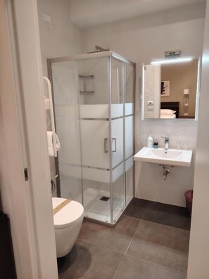 Chambre Double Supérieure | Salle de bain