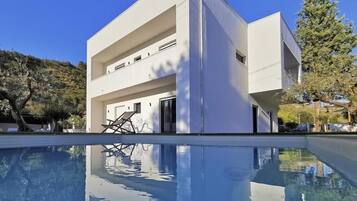 Apartment, Balkon, Bergblick | Pool