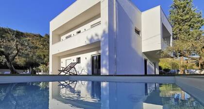 Green Land Boutique Hotel