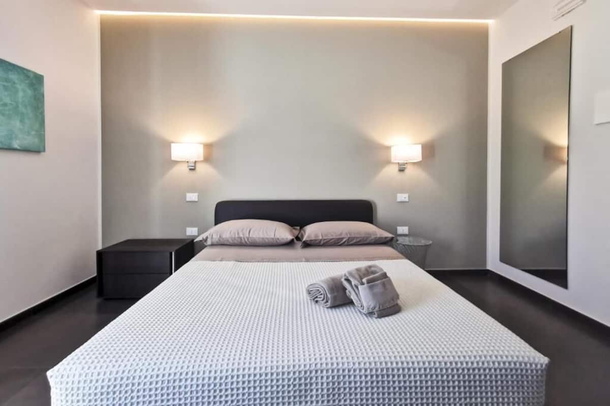 Deluxe Double Room, Garden View