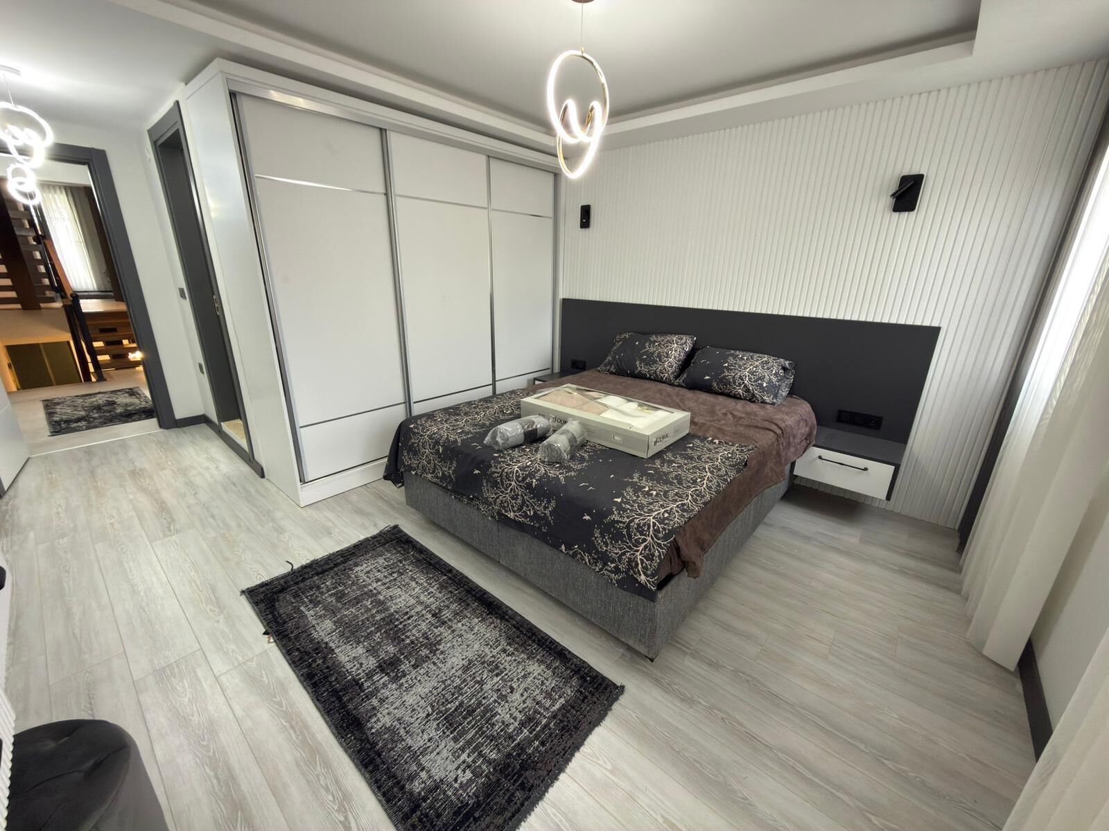4 chambres, fer et planche à repasser, Wi-Fi, draps fournis