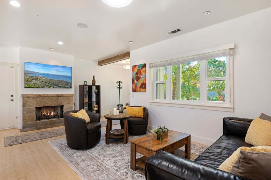 New Steps To The Sand On Mesa Lane 3 Bd 2ba With Jacuzzi! - Santa Barbara Winery, Santa Barbara