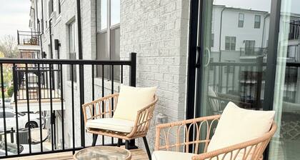 The Chic Boutique @ Magnolia Trace - new 2 bedroom condo in downtown Wake Forest