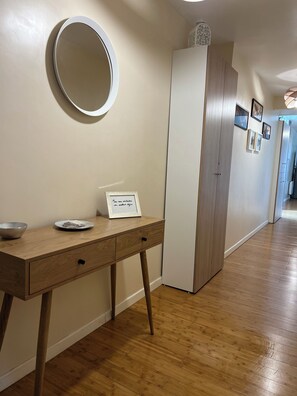 Interior - Spacious and cosy, elevator, historic center (Sarlat-la-Canéda)