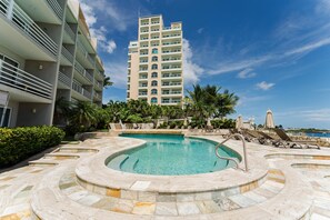 Pool - Cozy 1-bedroom condo in delightful Cupecoy with Sea View (Lowlands)