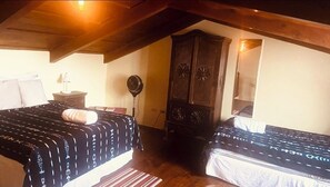 Room - Welcome to casa Azul,  The perfect sanctuary during Semana Santa ! (Antigua Guatemala)