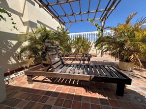 ลานระเบียง/นอกชาน