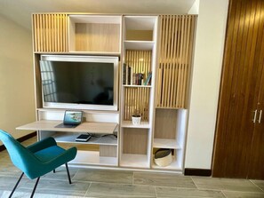 Căn hộ, ban công, quang cảnh thành phố | Nội thất