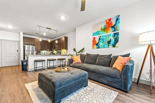 Cozy 1-bed apartment in tranquil Farmers Branch/near airport/20 min from stadium