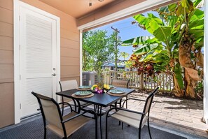 Condo, 2 Queen Beds (Alii Cove EE3 Beautiful Ground Floor ) | Outdoor dining - Alii Cove EE3 Beautiful Ground Floor Unit With AC! (Kailua-Kona)