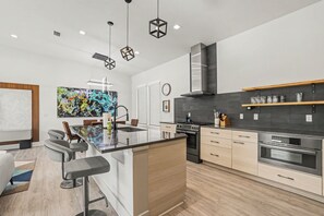 Microwave, oven, stovetop, dishwasher
