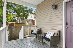 Terrace/patio - Spacious Home for 10 • Backyard • Sleeps Groups (Cincinnati)