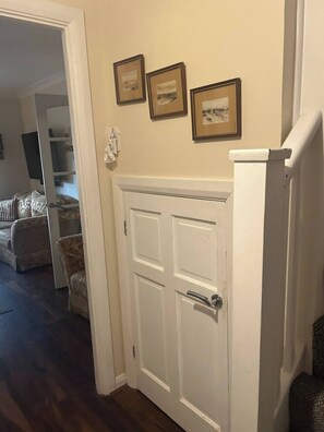 House, 2 Bedrooms, Smoking, Patio | Interior - Cosy Family Home With Full Amenities (Uxbridge)