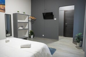 Room - Vrbo Property (Catania)