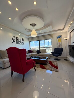 Living area - Al-burj Apartment With Stunning View 7th Floor (Amman)