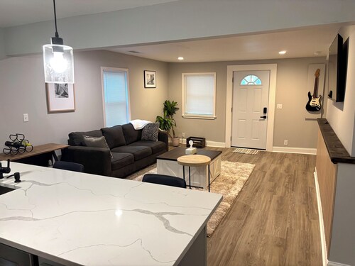 Walk to downtown Athens, relax in this stylish 2BR/2BA home near everything UGA