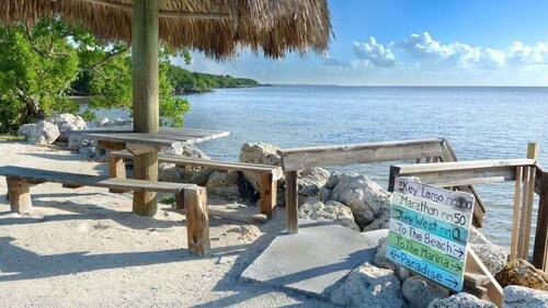 Ocean View Retreat w/Private Pool, 2 Br Condo, Lagoon, Kayaks, Marina, Sunrises!