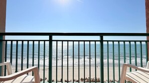 Property grounds - Ocean Front Studio + Pool (Myrtle Beach)