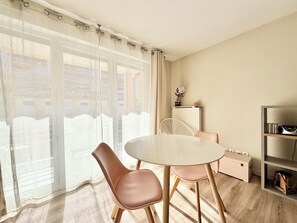 Dining - T2 parking, prox thermes et centre-ville (Aix-les-Bains)