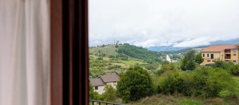 Tana dell'orso 10 - Two Bedroom House, Sleeps 4