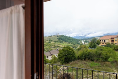 Tana dell'orso 10 - Two Bedroom House, Sleeps 4