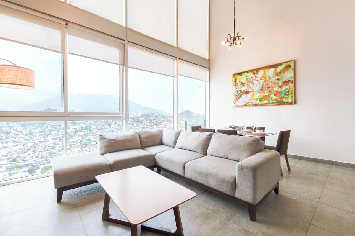 Luxury Suite | Living area