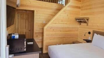 Luxury Cabin, Non Smoking, Mountain View
