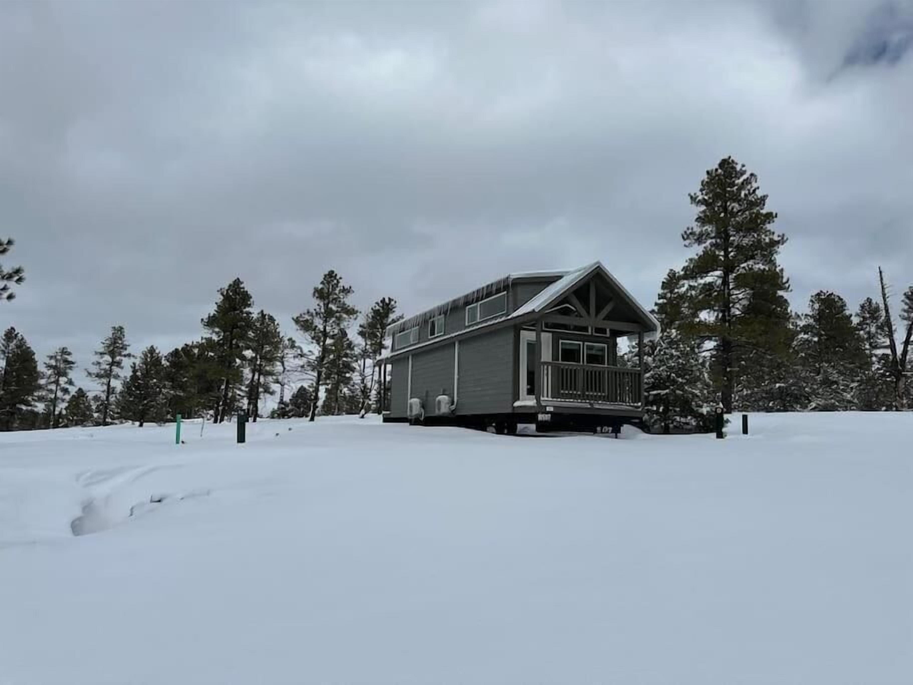 Luxury Cabin, Non Smoking, Mountain View | Exterior