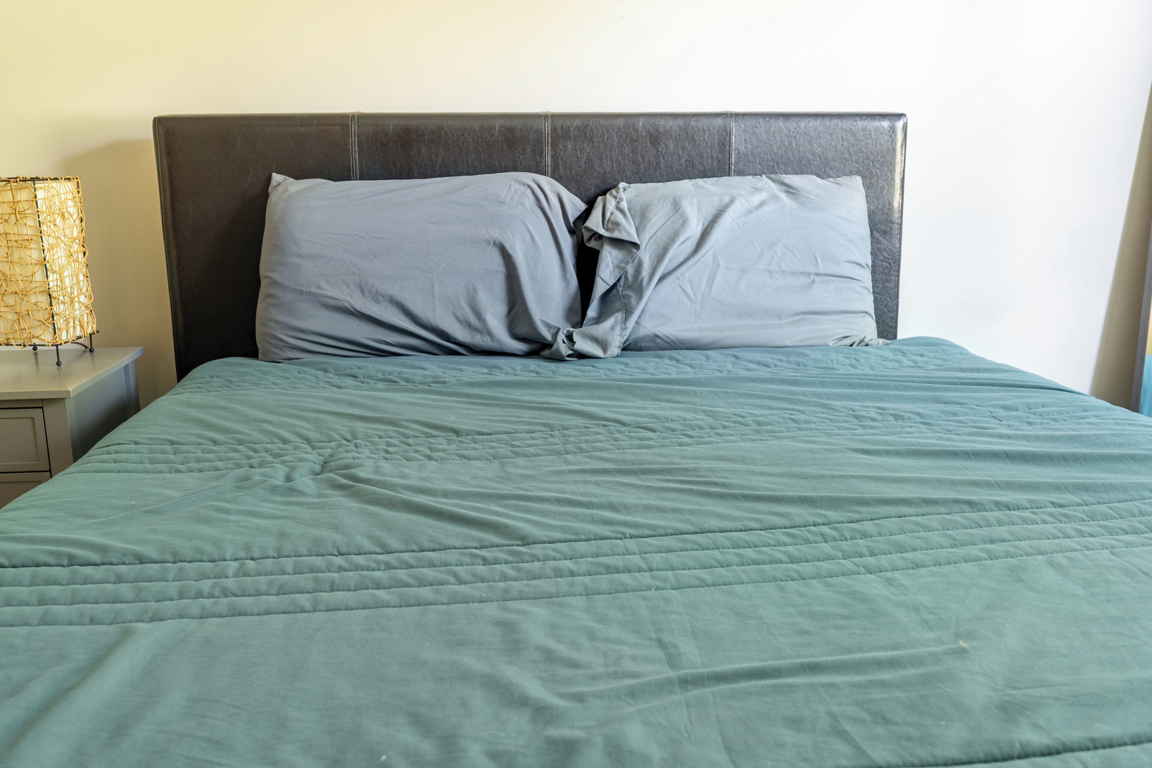 1 chambre, fer et planche à repasser, accès au Wi-Fi (inclus)